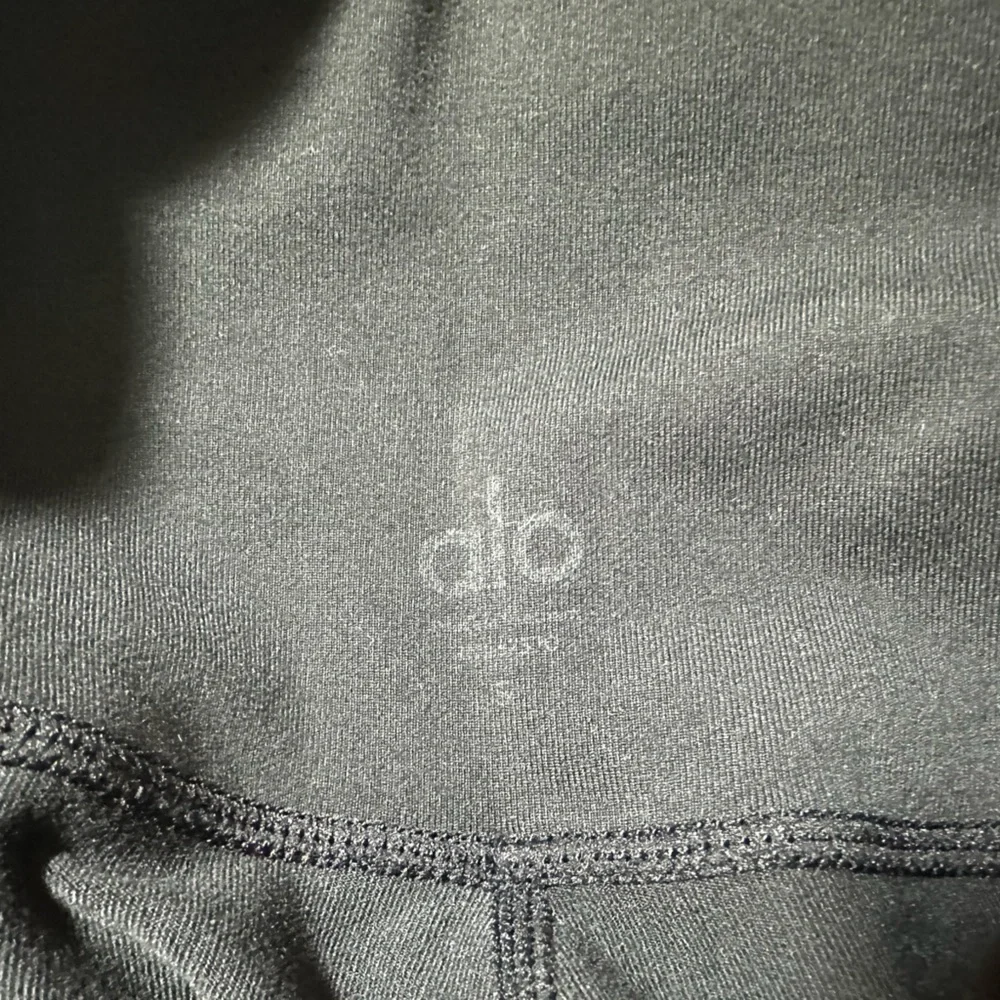 ALO Yoga Prism High-Rise Strappy Leggings - Picture 5 of 9